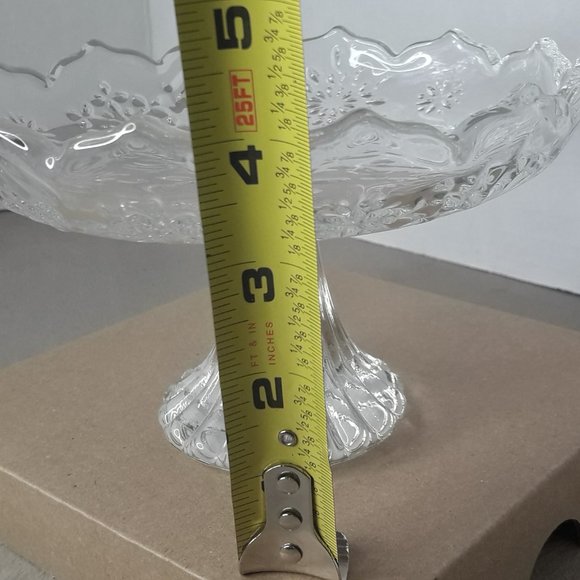 Glass Pedestal Mikasa Crystal Footed Cake Plate - Picture 5 of 12
